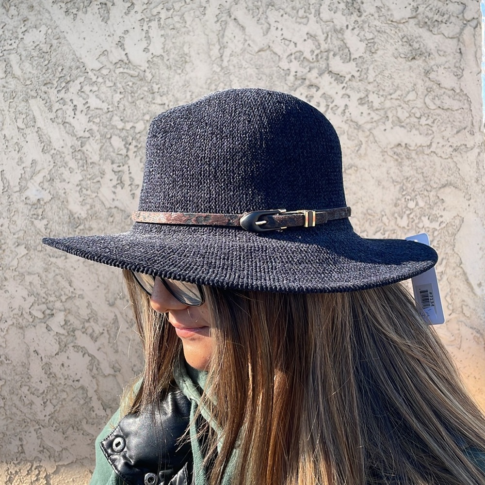 NWT Jeanne Simmons Black Hat